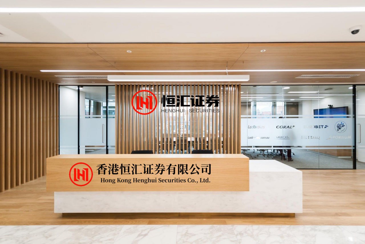 互盈策略 一个3B小模型在苹果电脑上崩溃了五次，作者一个个把它修好了